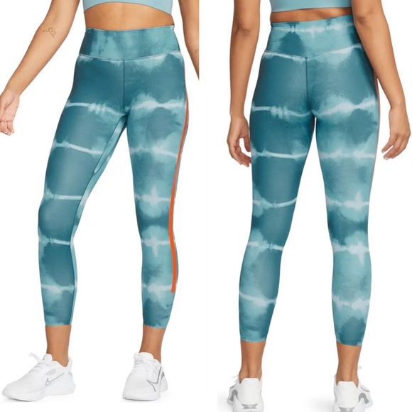 NWT Dri-FIT One Luxe Printed Leggings - Picture 1 of 3
